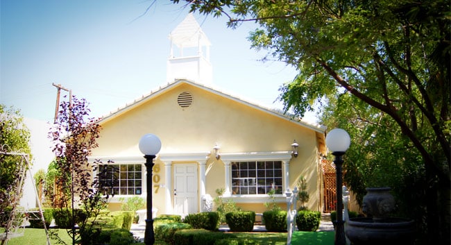 Las Vegas wedding venue combining indoor and outdoor spaces